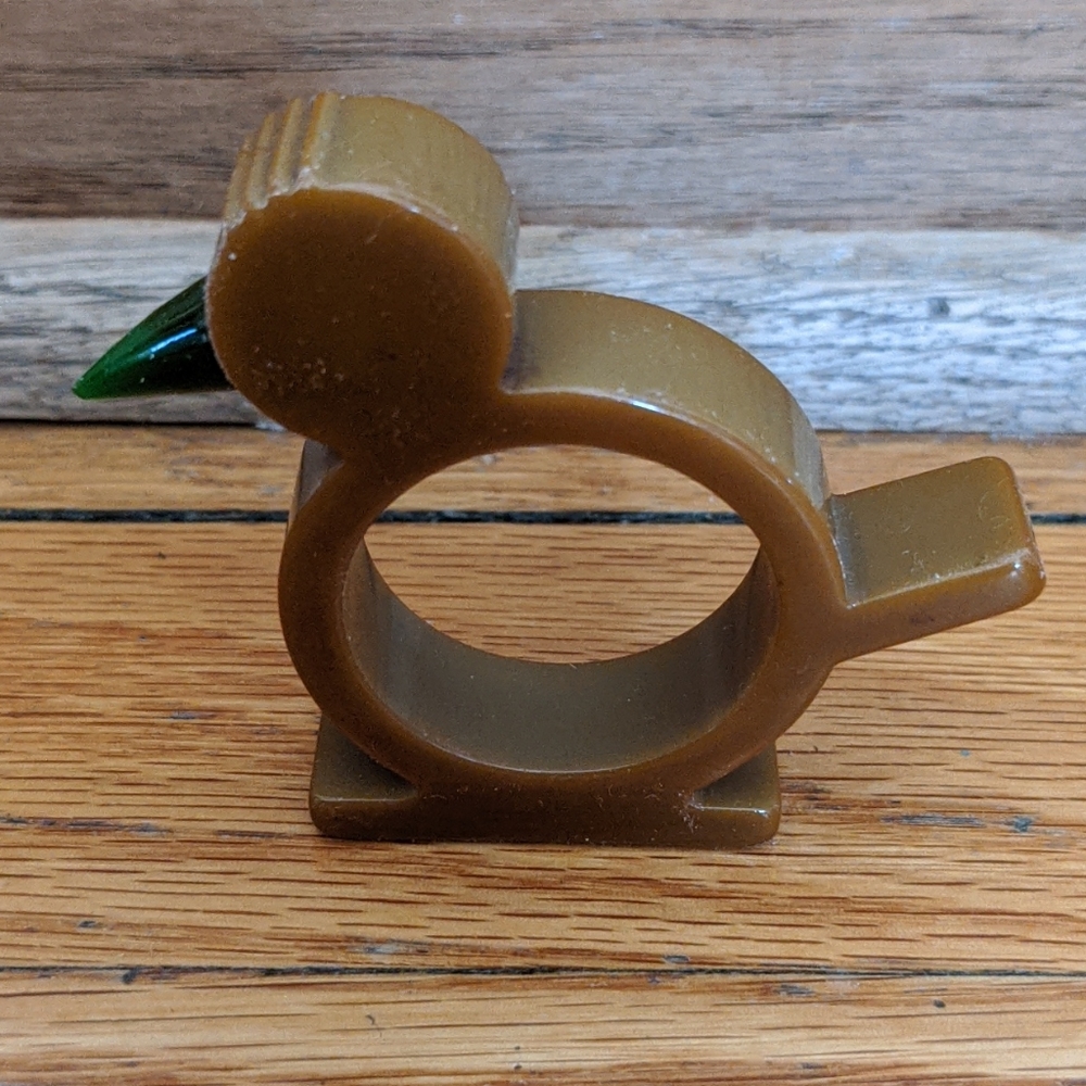 Vintage 30s Bakelite Chicks Napkin Holders, 2 - Picture 3 of 4